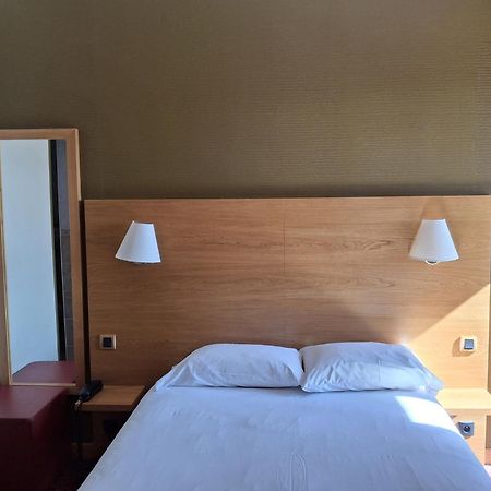 Hotel Tour Maje Rodez Exterior foto
