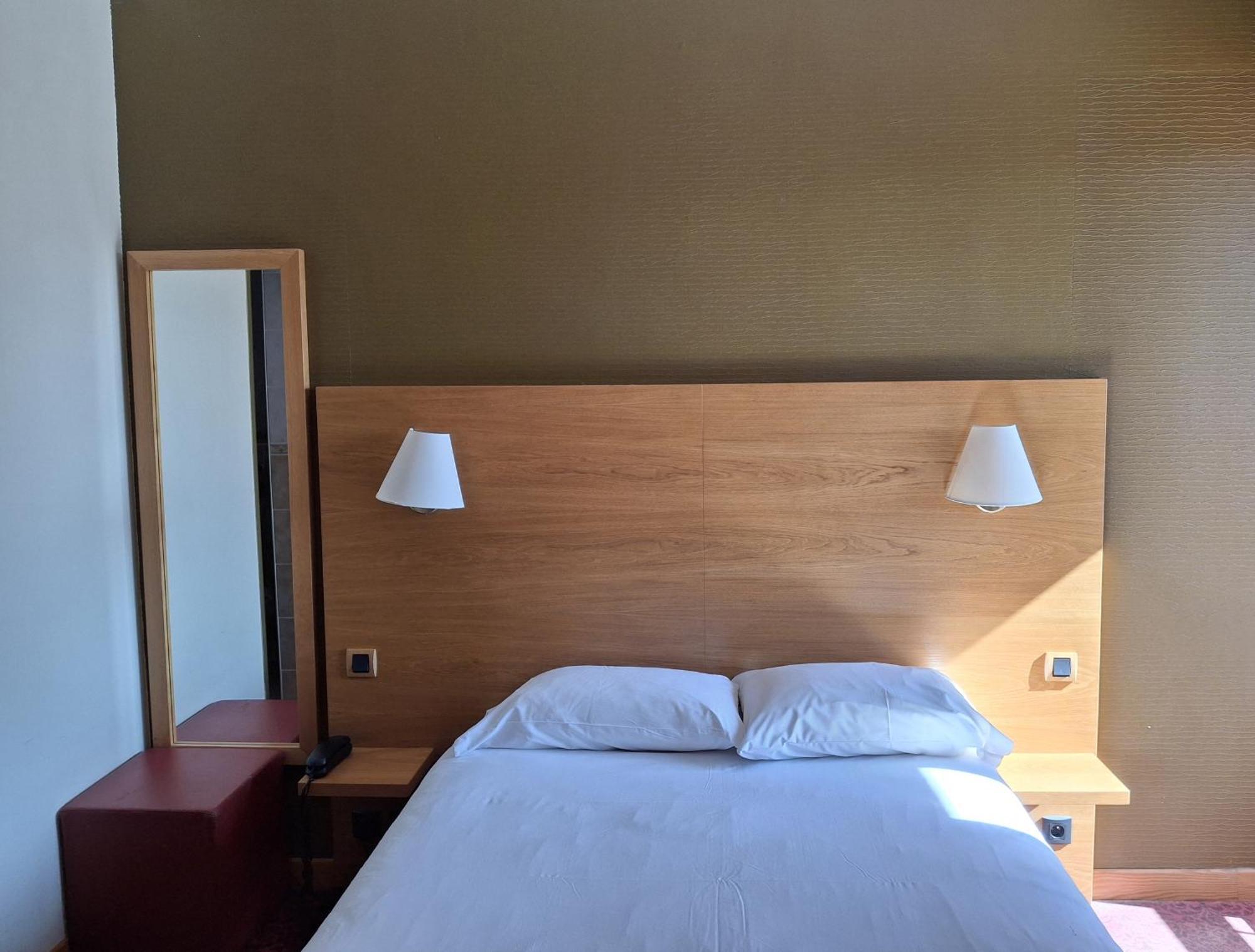 Hotel Tour Maje Rodez Exterior foto