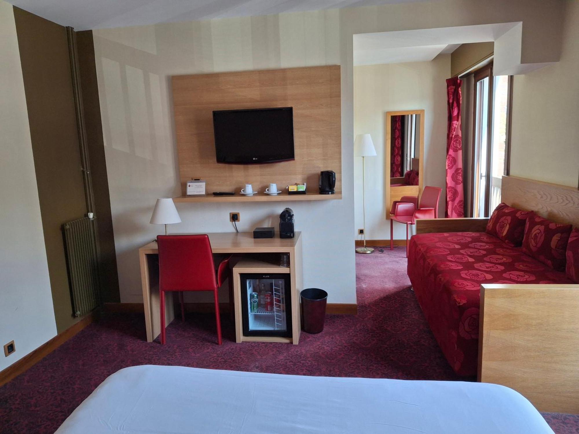 Hotel Tour Maje Rodez Exterior foto
